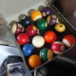 Classic Billiard Ball Set - Multicolor